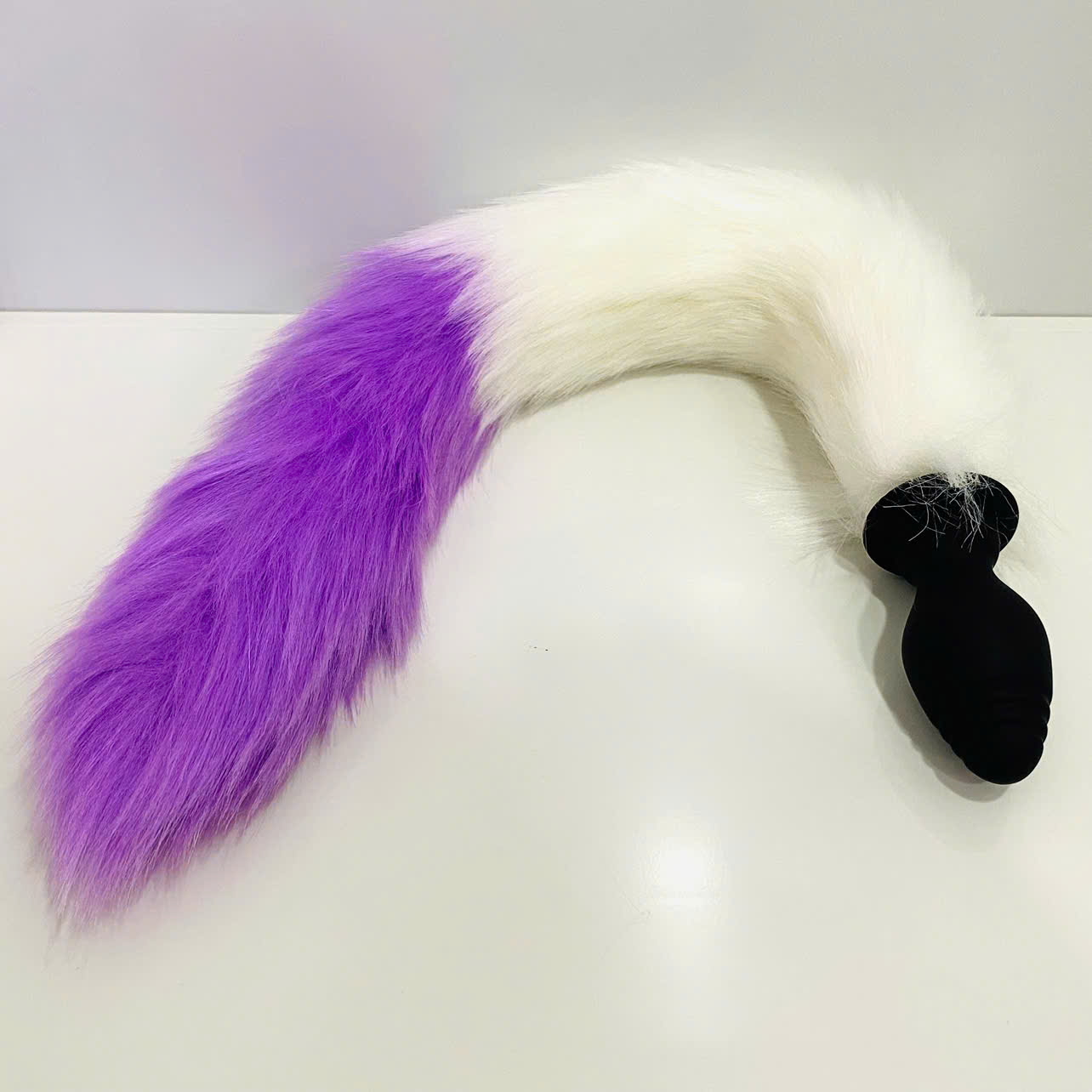 Đuôi cáo silicon cosplay rung mạnh, điều khiển từ xa 10 chế độ Đuôi cáo silicon cosplay rung mạnh, điều khiển từ xa 10 chế độ